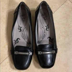 Lifestride Comfort active arch black low heels